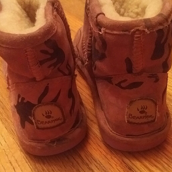 Bearpaw Boots Big Kid size 5 - Picture 6 of 6